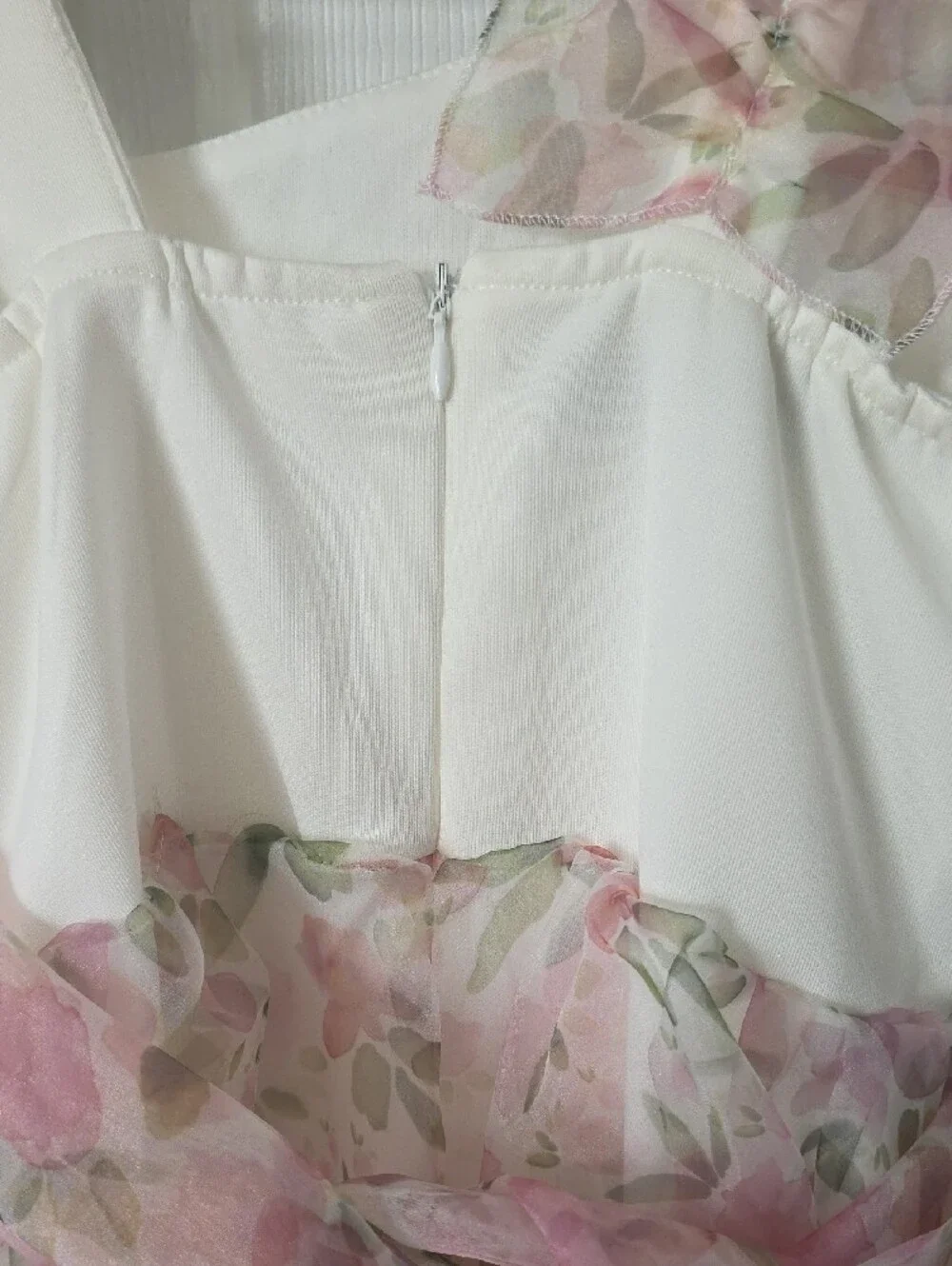 N/A elegant cream